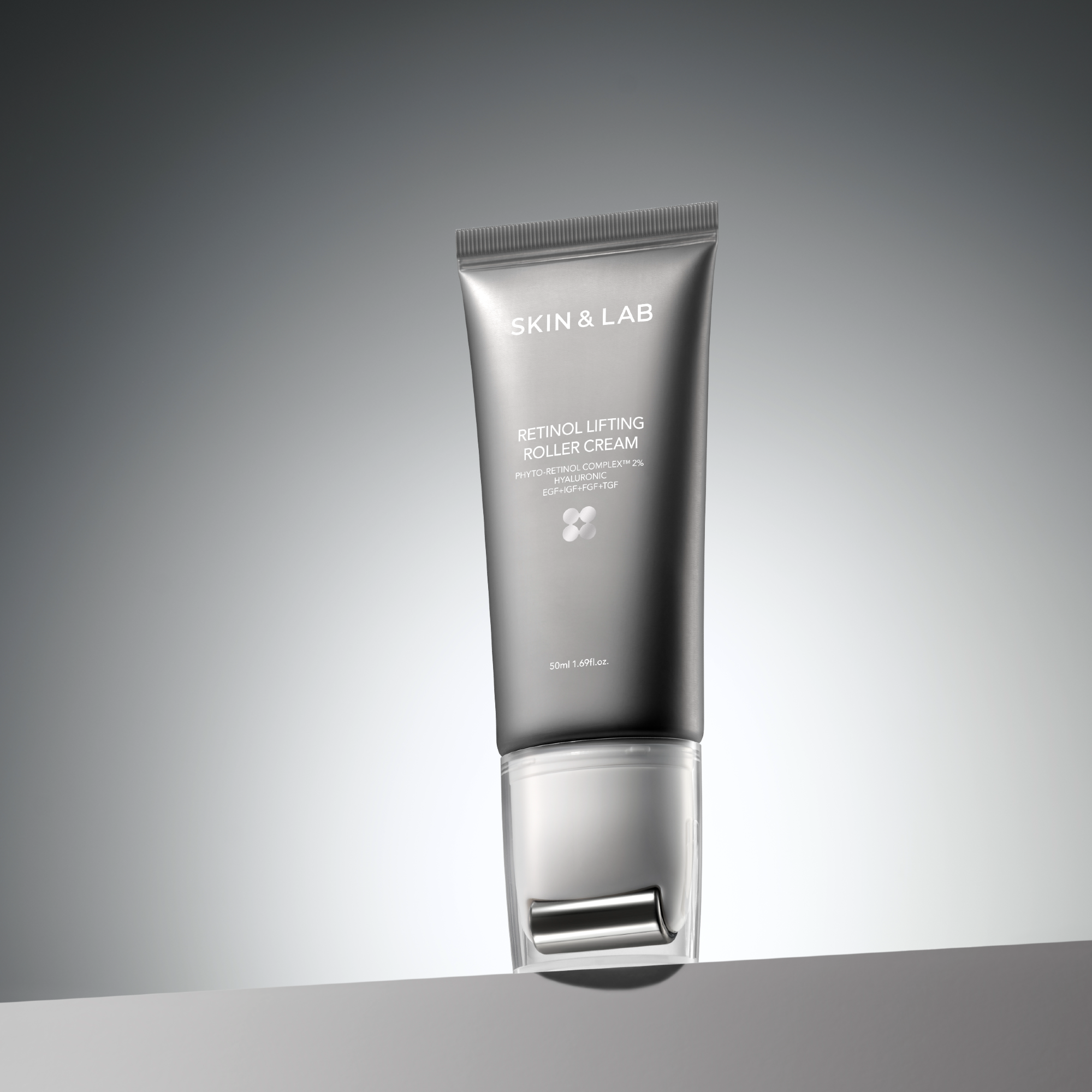 Retinol Lifting Roller Cream